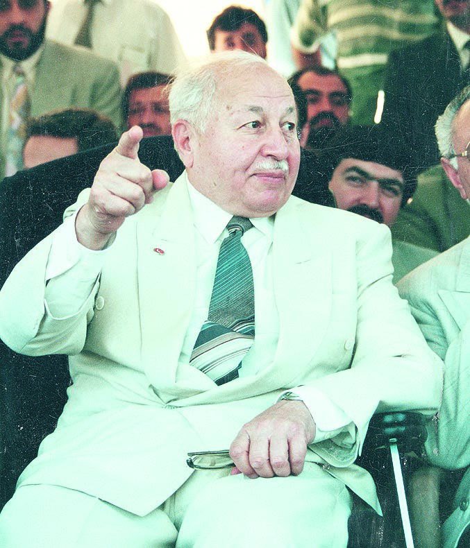 Yemen'i ve İran'ı geç. Gavur denilen İspanya kadar bile olamadılar.

Hakan Fidan'ın açıklamaları kimin ne olduğunu gayet gösteriyor.

Erbakan Hoca "AKP'ye oy vermek İsrail'e oy vermektir." derken boşa zar atmıyordu, bir bildiği vardı.

Siz Erbakan'ı çok ararsınız.