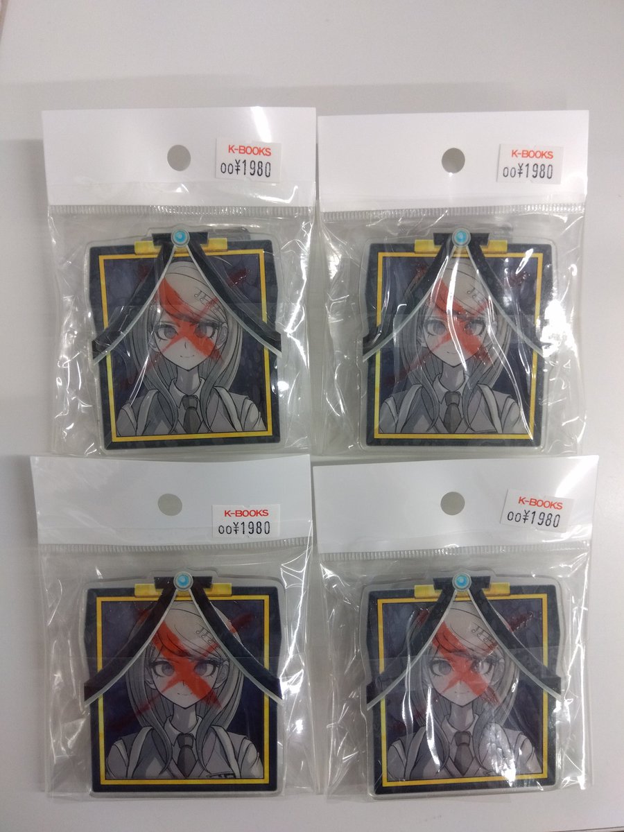 入荷情報】 ダンガンロンパ 赤松楓 遺影アクリルバッジ 入荷しました