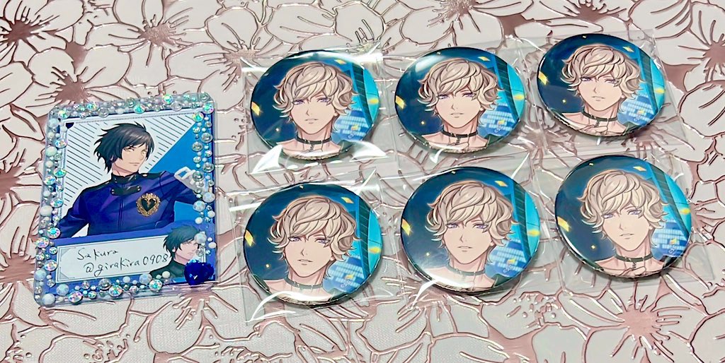 girakira0908's tweet photo. 【交換】うたプリ HE★VENS  AGF 缶バッジ　ライエモ　Thanks for you! エクストラver. RAGING

譲）　瑛一2 ヴァン6 大和4 シオン6
求）　綺羅

郵送　ASSHC19-20日現地手渡し
綺羅は買取もさせていただきます。
検索からも是非お願い致します🙇‍♀️

※写真にはありませんが瑛一さん2有 https://t.co/s1KLNnOzeH