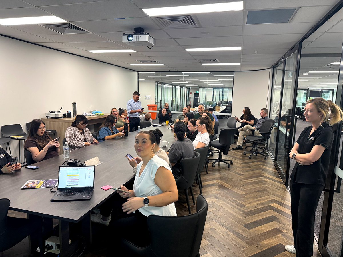 youngacademics_'s tweet image. Child safety is a shared responsibility, and ongoing training ensures our team continues to lead with care, awareness, and accountability.

#YoungAcademics #ChildSafety #EarlyLearning #ProfessionalDevelopment #TeamTraining  #WeCare