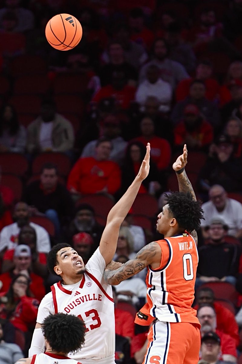 gamaka's tweet photo. Sananda Fru. Photo ©Gail Kamenish @gamaka #UofLRivals/On3 @LouisvilleMBB  @804derm @GoCards #L1C4 #gocards #TheVille #CardNation #ACC #NCAA https://t.co/gFcyp13P7G