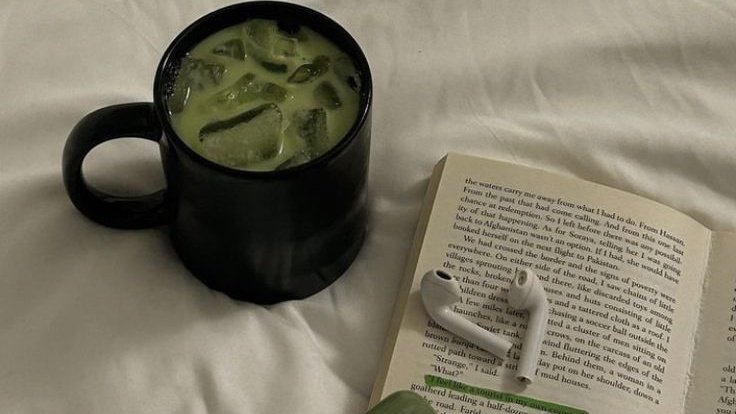 lepidopteraa_'s tweet photo. reading challenge 𖦹🍀୭°。 ᵎᵎ。📖𖦹°‧
.
#ReadingWithJoey & #MarchForward ⭑.ᐟ
.
˖᯽ ݁˖ Read min 4 books
˖᯽ ݁˖ Naikkan target baca 9->18->27 halaman per hari
.
🐛 1 - 31 March 2026
.
↪ hosted by @wrotesfaith @glowyberrypie @glowurdays
.
(A thread)
────୨ৎ──── https://t.co/RzVHHxBPoy