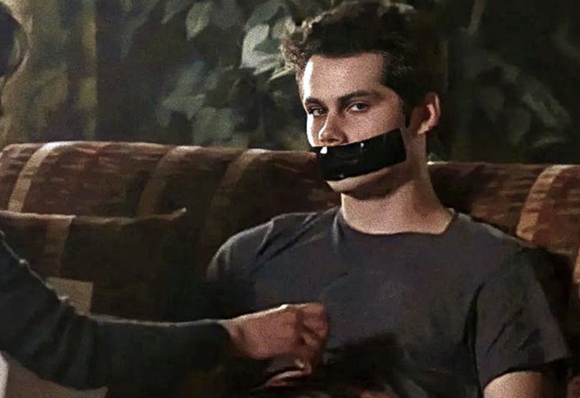 shawnzine's tweet photo. ALCATEIA NA MADRUGA!

teen wolf já está disponível na netflix novamente!!! é top #1 já https://t.co/BZMFoaIsUN