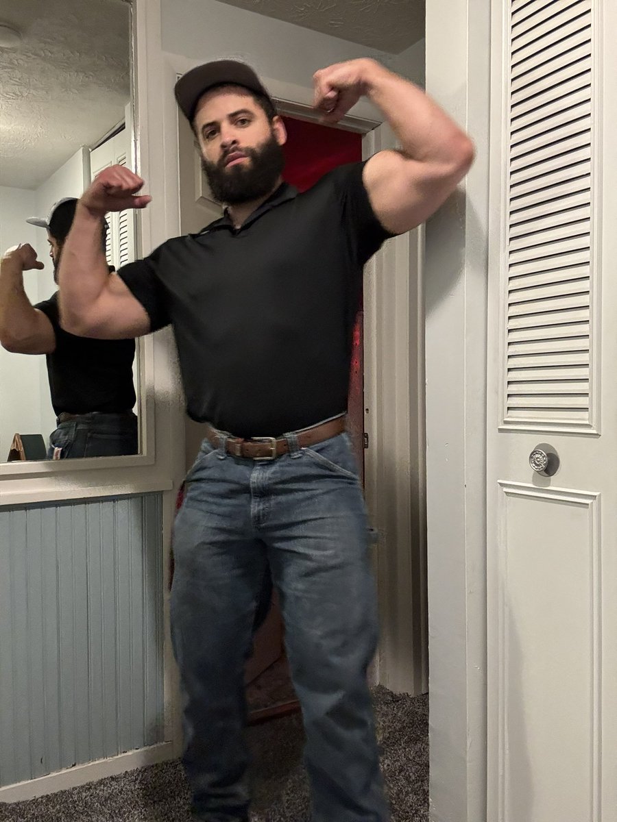 You mean you don’t take pictures before you go on a date with yourself to get Japanese?