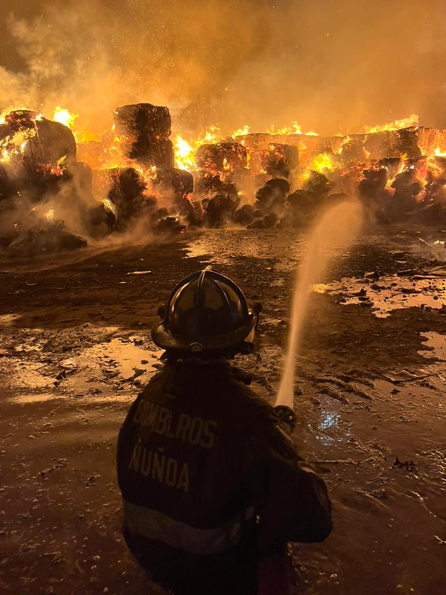 Cuerpo de Bomberos de Ñuñoa tweet media