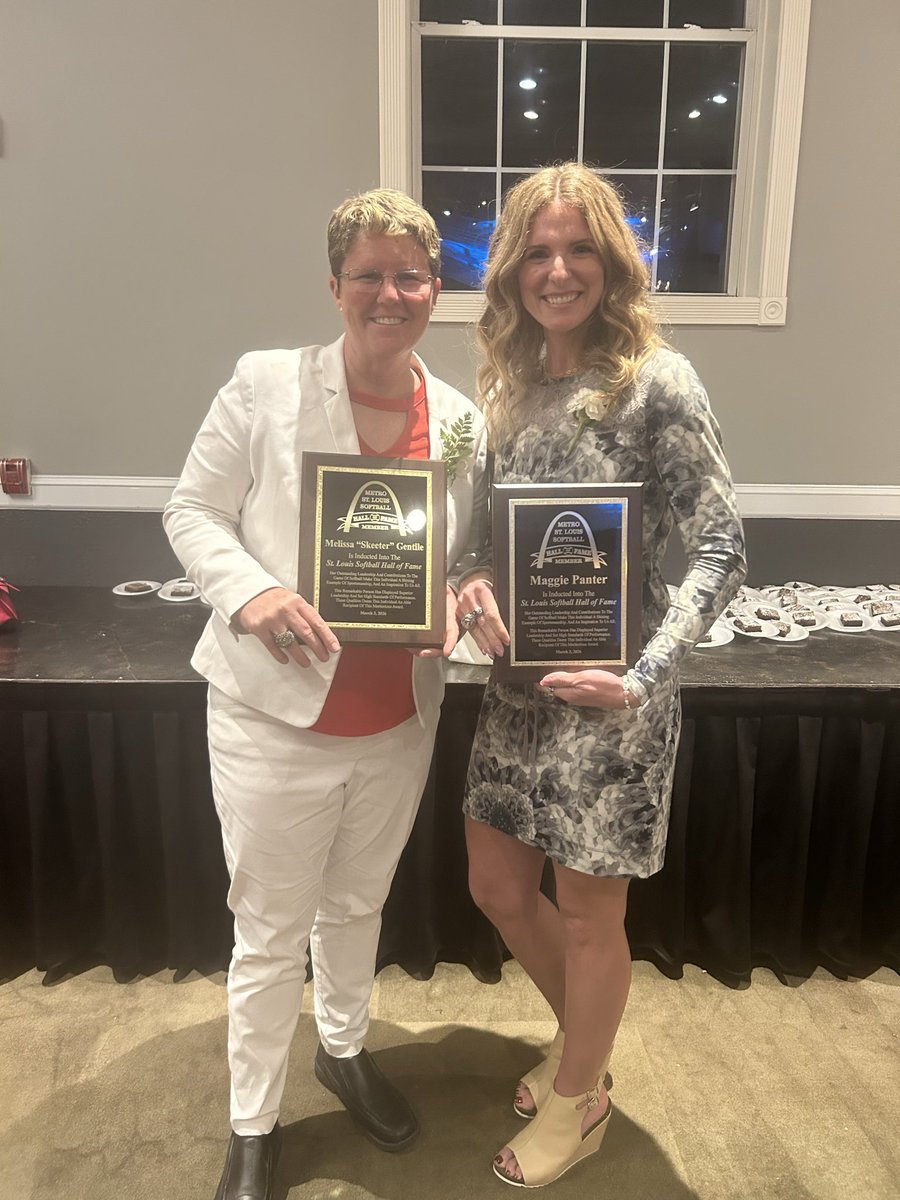 Bonnie Tholl tweet media