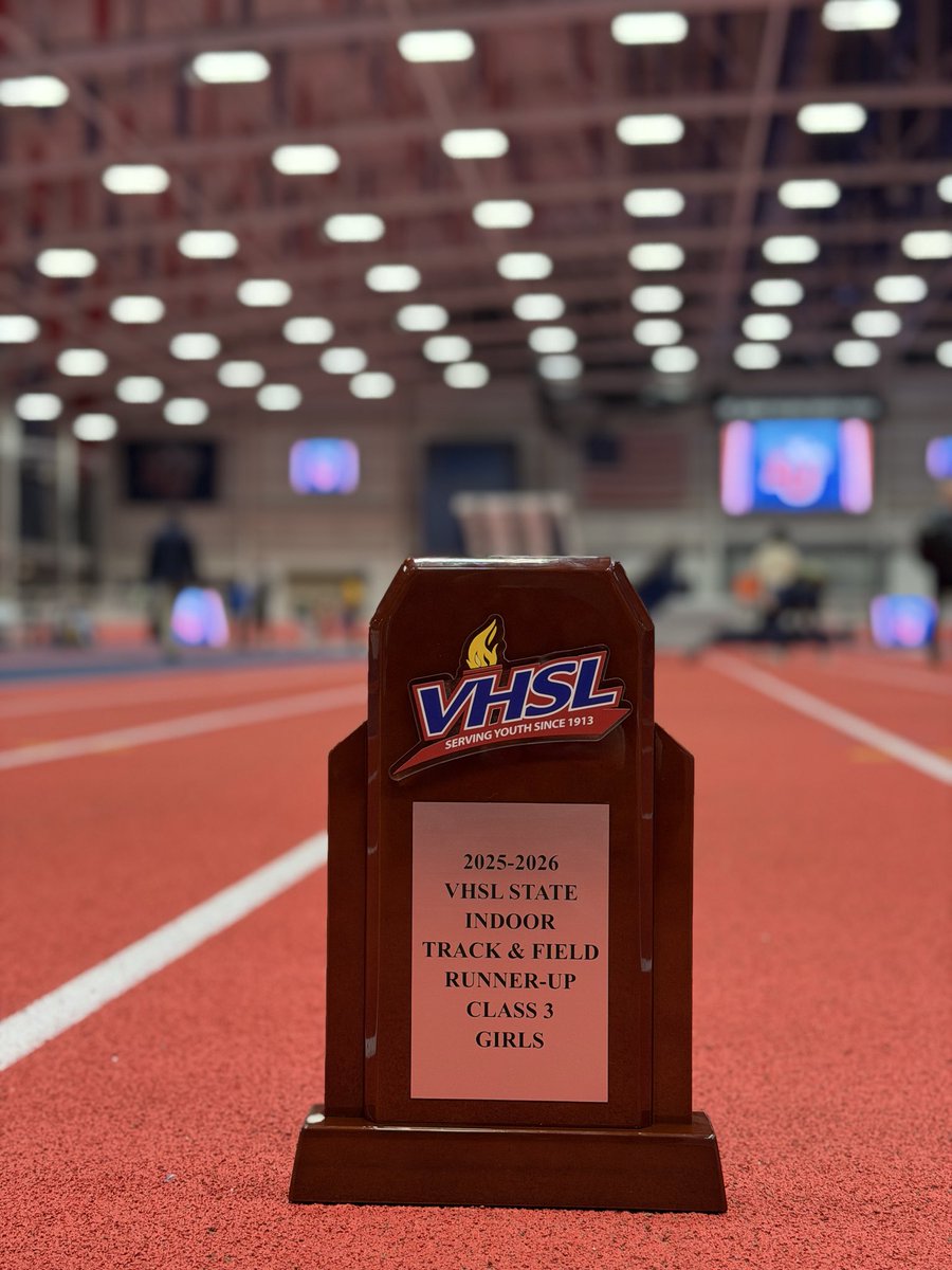AbingdonXCTrack's tweet photo. Congrats to the Girls for being Class 3 Co-Runner Up at the Indoor State Championships!! https://t.co/4NmL5Guc6E