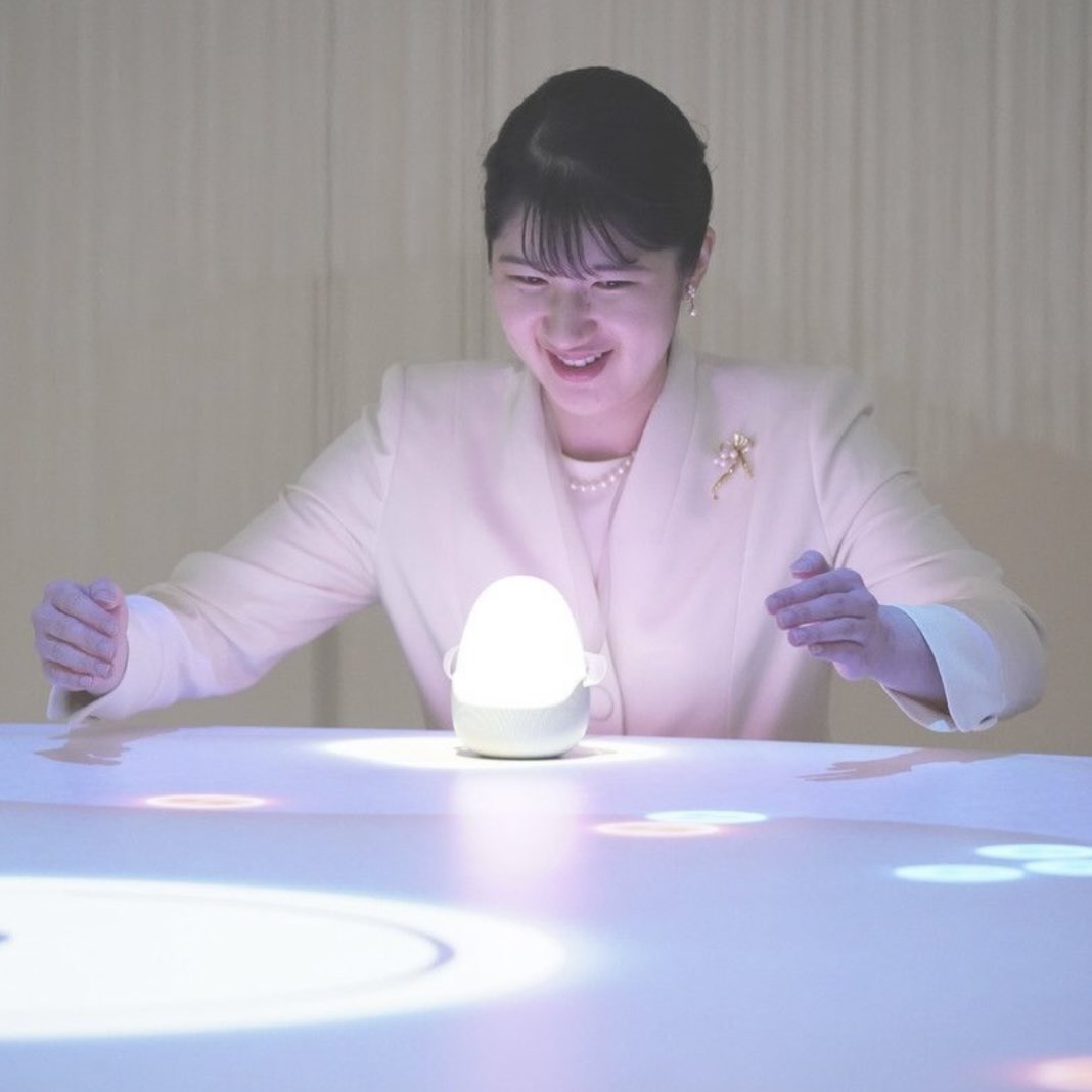 万博視察時に、未来への夢は何かと問われ、「世界平和」と即答された敬宮愛子様。皆が幸福と安寧を享受出来る世界を夢見て、自分に出来ることをして行きたいとする決意の表れではないかと。天皇陛下から受けた薫陶が「世界平和」という言葉に見事に結実している。文句なしに次期天皇はこの方でしょう。