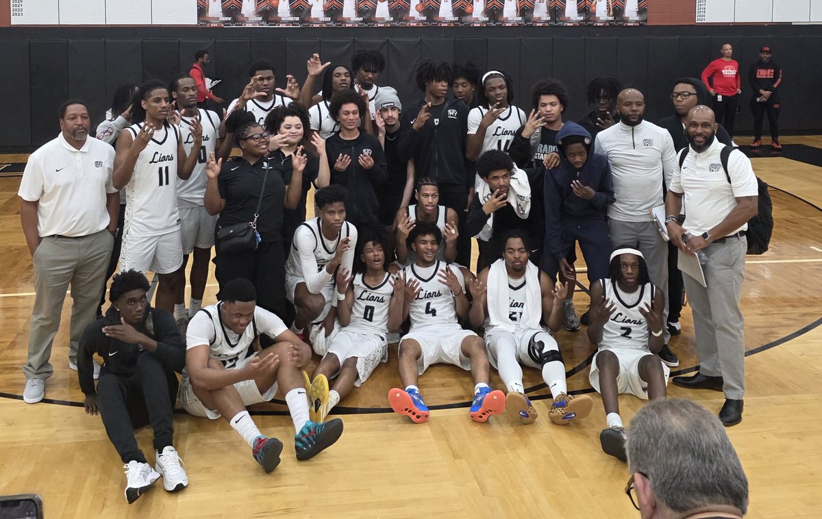 #nodayzoff tweet media