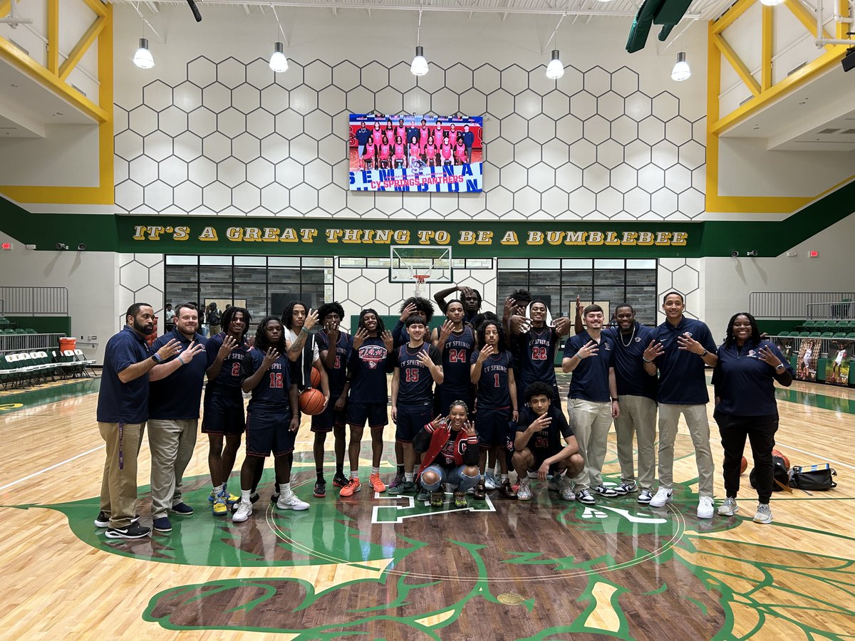 Coach Mac tweet media