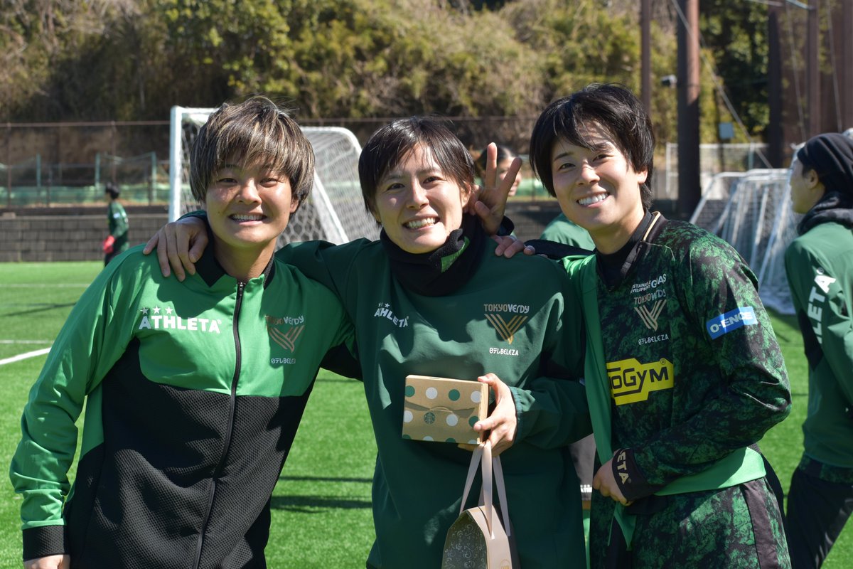 昨日（3/3）誕生日を迎えた #猶本光  選手を、チームでお祝いしました！🎉     

猶本選手、おめでとうございます💚

#beleza 
#日テレ・東京ヴェルディベレーザ 
#happybirthday