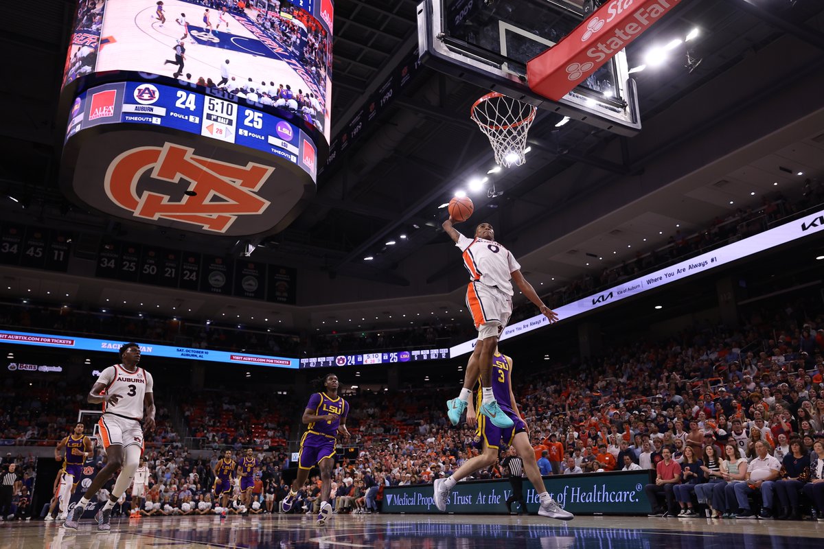 AuburnMBB's tweet photo. Y'all knew it was comin'🫣 https://t.co/14RFJqBN05