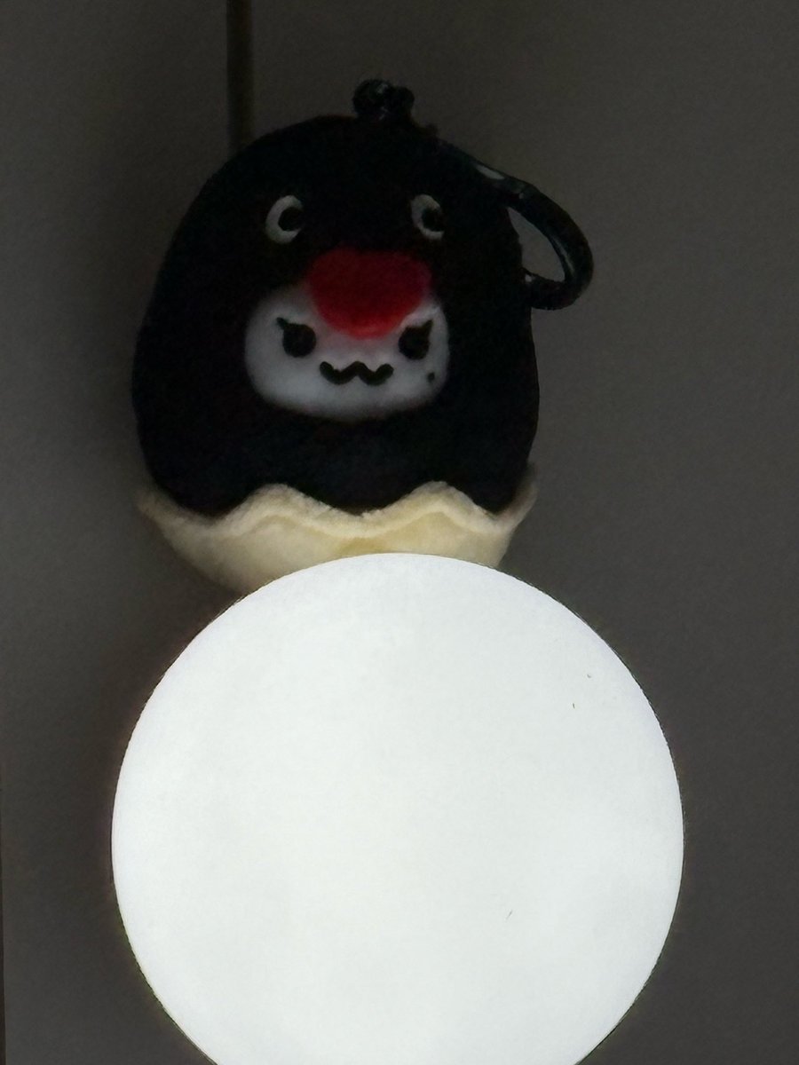 [⭐️💭] 260304 #bbl_น้องหนาว ☃️ 

“ +📸 ”

“ อันยอง แทงกึ ”

“ เจ้าแทงกึน่ารักจัง ”

“ นั่นหมวกเพนกวินเหรอ?.? ”

“ พิงกุแทงกึ ”

“ 🐧🥚 ”

“ แทงกึก็มีสีเหลืองขาวด้วยเหมือนกัน ”

“ โทนสีประจำตัวเข้ากับมุงแทงงีของเรา ”

“ มาสนิทกันไว้นะ😄 ”

#WINTER #윈터 #น้องหนาว
#aespa