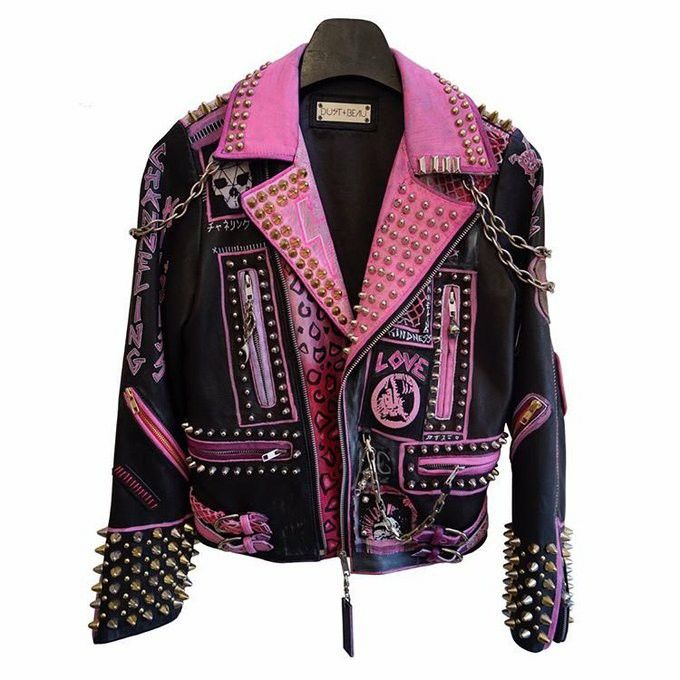 onlIExtralarge's tweet image. Branding is so important bc everyone thought about the same wrestler 😭