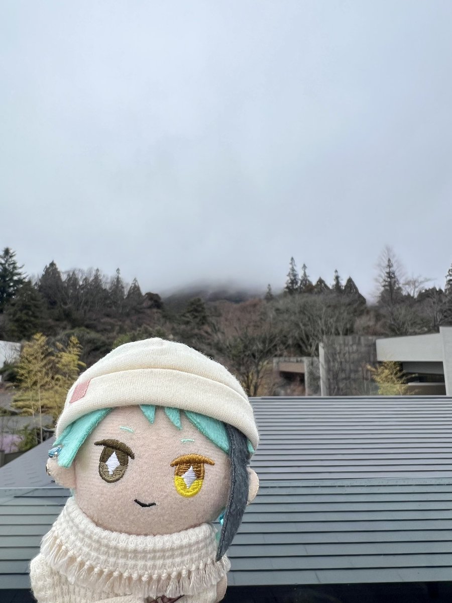rom_sendesu_'s tweet photo. ジェぬい、ごらん　あれが　由布岳
由布岳どこ？　とうとう全く見えなくなりましたね

きょうきのさたほどおもしろい…！
しかいぜろゆふだけあたっく、やりましょう！

登るわけないだろうが https://t.co/MX8wzKUcZT