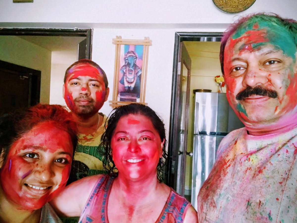 arinpaul's tweet photo. 😊
#Throwback Holi. 2018.
#HappyHoli #ArinPaul #AnanyaArinPaul #Mumbai #LookBack #FlashBack #DownTheMemoryLane #BlastFromThePast #Perspective #Photography #Colours #ColoursOfLife #Journey #JourneyOfLife https://t.co/hUac7OY9nr