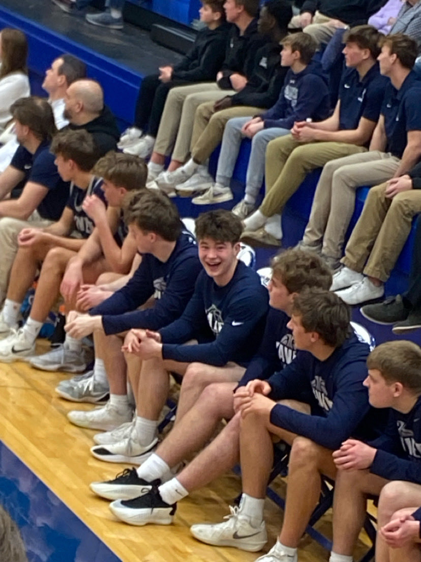 johncorn080's tweet photo. @xavierstool Fugly ass bench😂 https://t.co/HGgz1YLCEJ