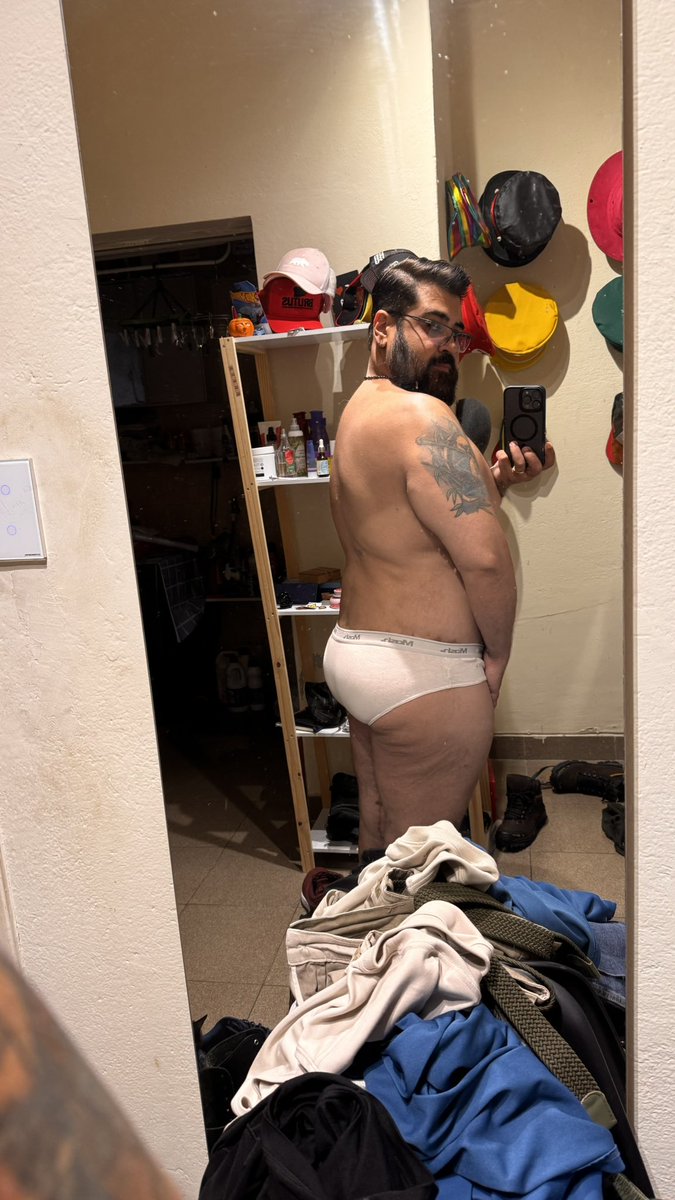 Urso sem umbigo tweet media