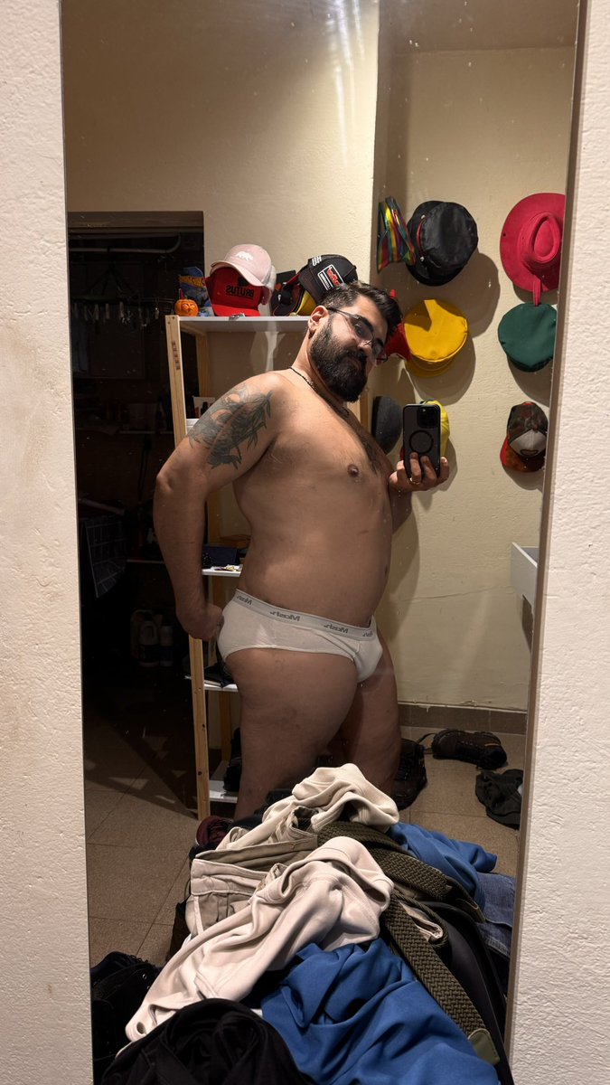 Urso sem umbigo tweet media