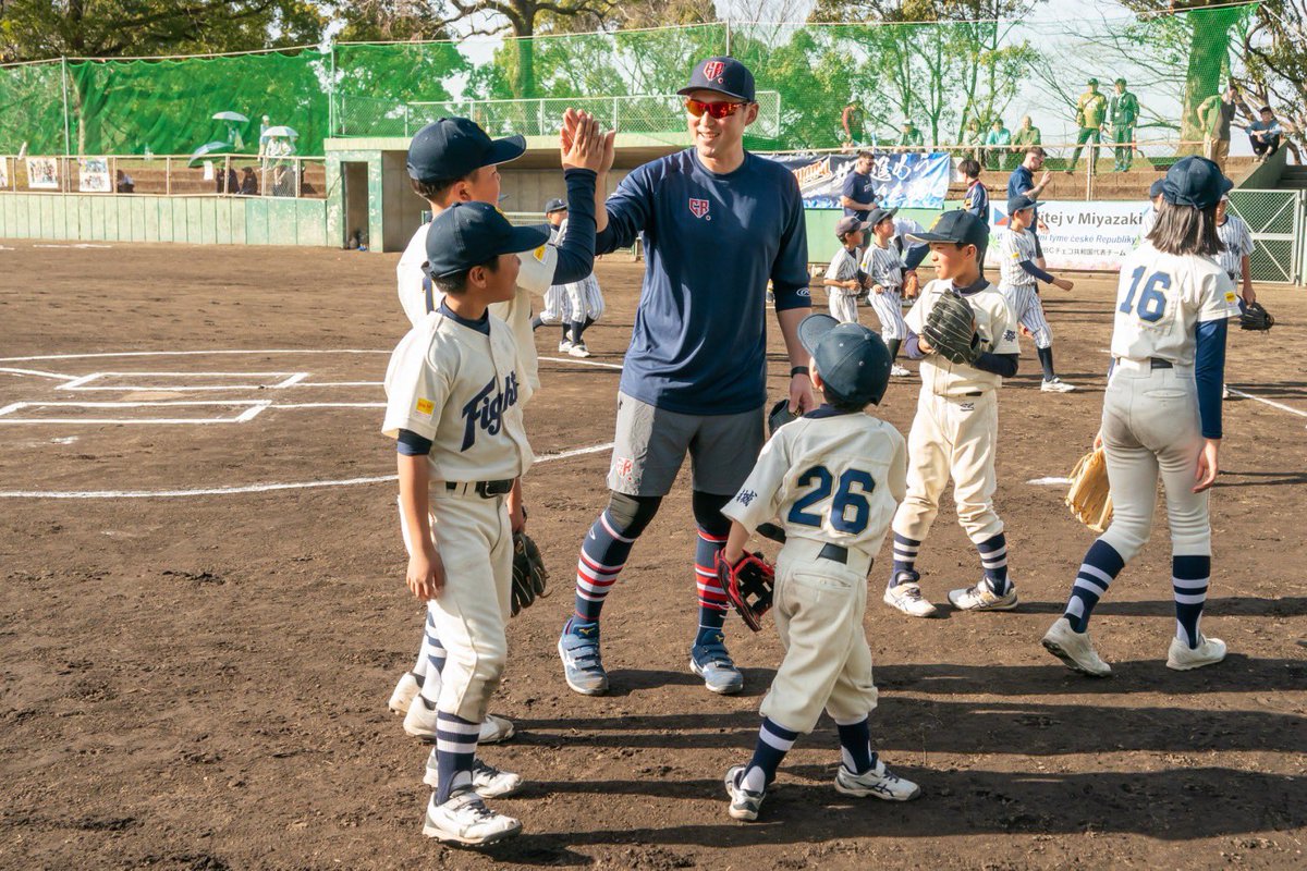 Kennytak01's tweet photo. 大会期間中のため取り急ぎとなりますが、三股町でのチェコ代表チームの事前合宿にご協力いただいた皆様へ、改めて感謝申し上げます。

早いものでいよいよ明日は韓国🇰🇷との初戦です。

日本の皆様、ぜひご贔屓にお願い致します🙇‍♂️

#チェコ代表 #wbc #三股町 #宮崎 https://t.co/3KGdJK2v5k