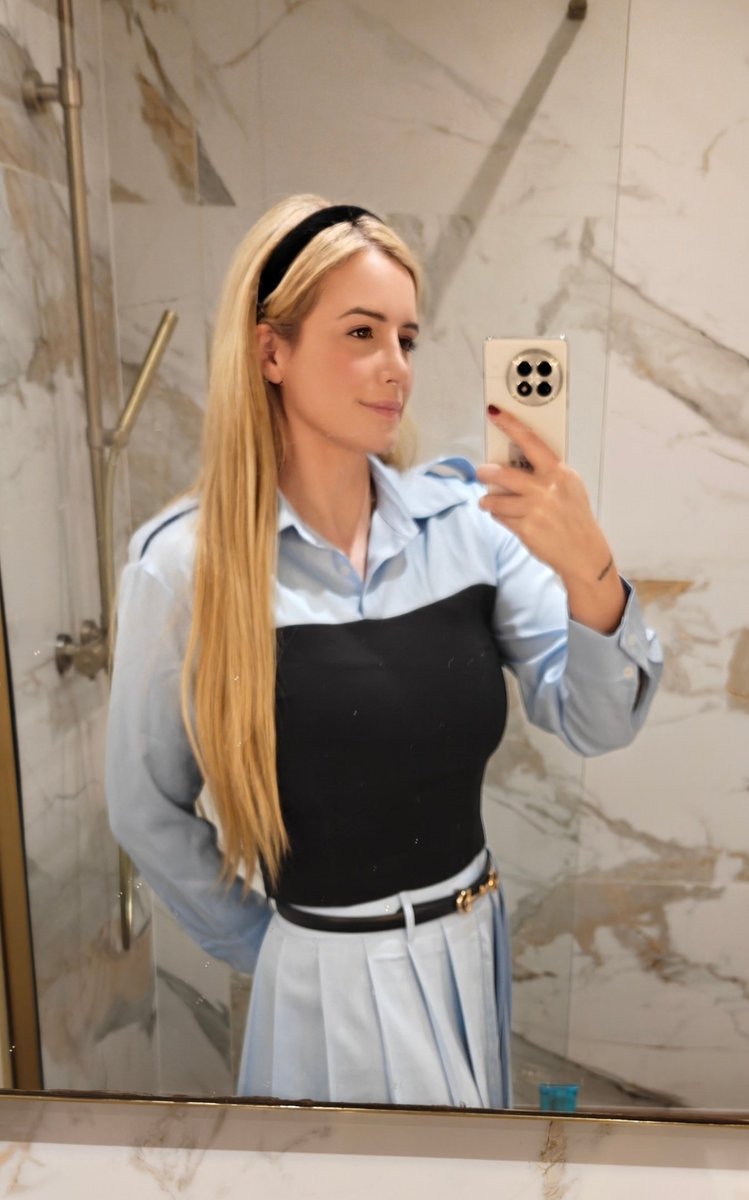 Vanessa Kade tweet media