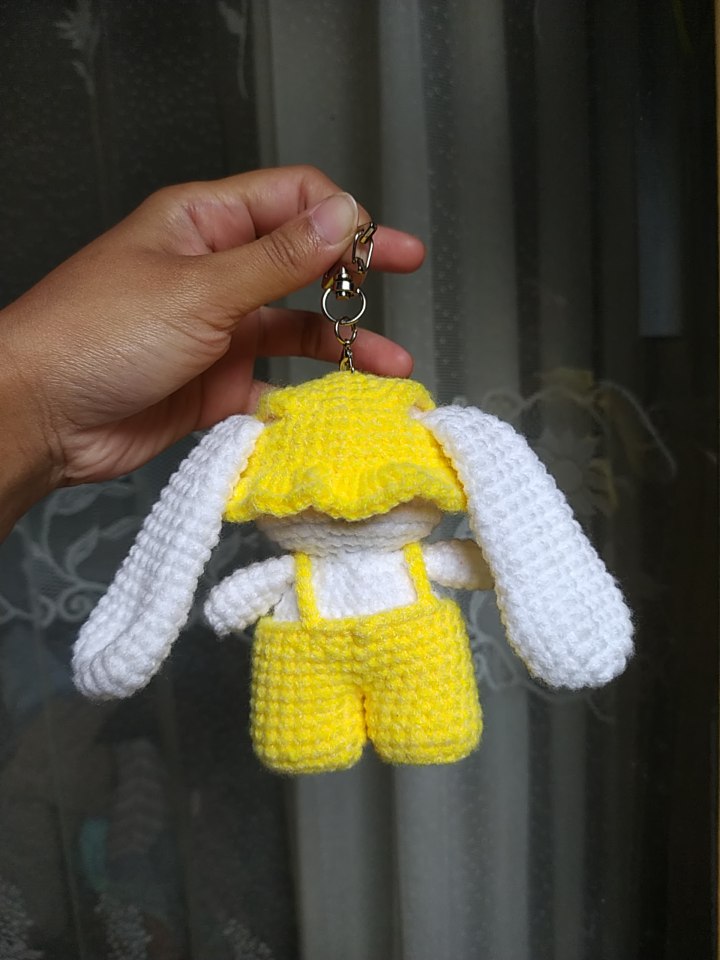 _zia_co's tweet photo. [help Rt &amp; Like are apreciated ꒰⑅ᵕ༚ᵕ꒱˖♡] 

Halo temen2 aku open PO buat Crochet bunny long ears, bisa banget untuk custom outfit yang kamu suka 

Price 110k 
Dp 50%
📍 Kota Bandung 
https://t.co/8I0GfbSU30
DM untuk informasi lebih lanjut (◕દ◕) https://t.co/HAD1gAGmuQ