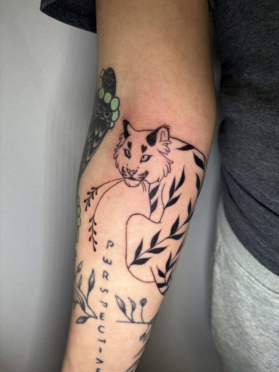 KinggPepper's tweet photo. Celebrated my first week as a licensed tattoo artist :3c https://t.co/t9YFxqK5i0