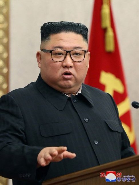 Resmi olarak:

Kuzey Kore, yeni bir yasayla Hz. Muhammed'e ve Kur'an'a hakareti resmen yasakladı.

Dünya islâma saygı duymaya başladı.