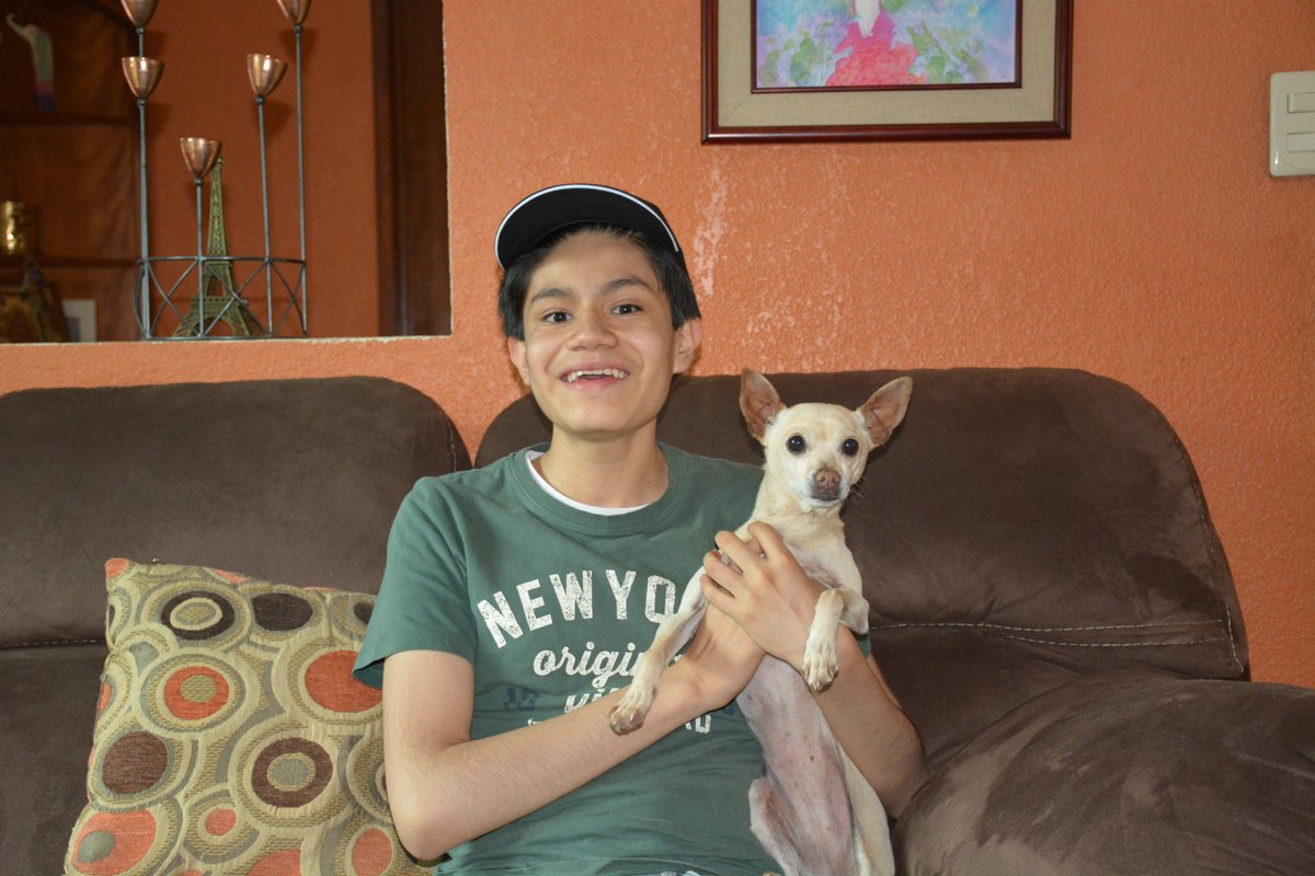 zehtlov's tweet photo. Te voy a extrañar mucho chikita :(( https://t.co/iPkckK3BM6
