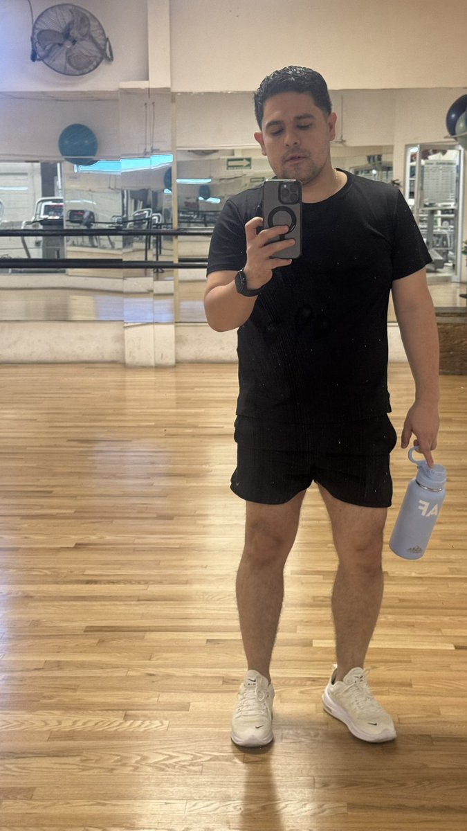 Alberto Fierros tweet media