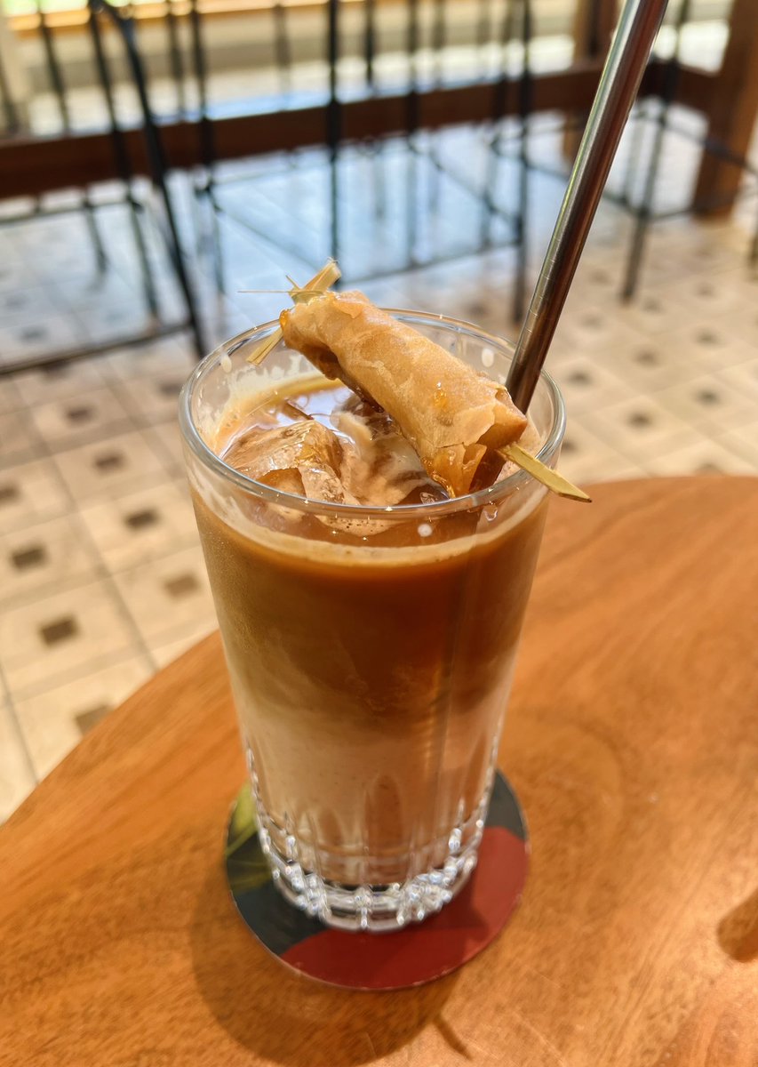 SantiMCZ's tweet photo. Coffee first, overthinking later. ☕️

📍Common Man Coffee Roasters, BGC https://t.co/tMoglVIwn6