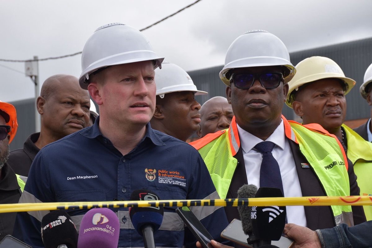 ChangingthingsS's tweet photo. Why We Need an Engineer‑General
South Africa needs a Chapter 9 Engineer‑General to protect infrastructure from political interference and ensure projects are delivered on time, on budget and to standard. Accountability starts with engineering competence.
#EngineerGeneral #WED2026 https://t.co/pjYDSqv3Dt