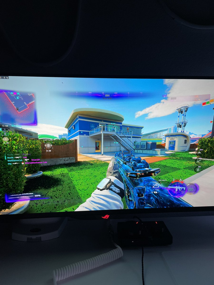 Julian 💮 tweet media