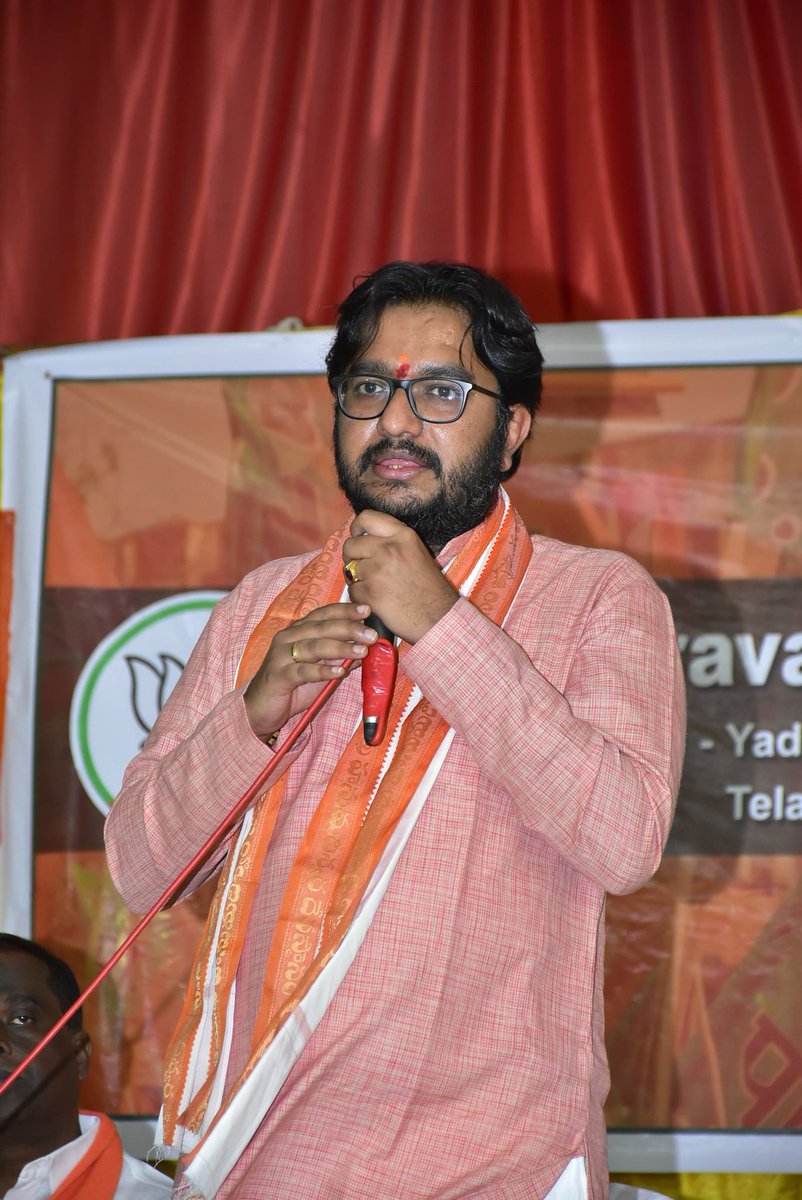 DachuhudugaGuru's tweet photo. ಚಿಂಚೋಳಿ ಮತಕ್ಷೇತ್ರದ ಜನಪ್ರಿಯ ಶಾಸಕರು, ಯುವ ನಾಯಕರೂ ಆದ ಶ್ರೀ ಡಾ.ಅವಿನಾಶ್ ಜಾಧವ್ ಅವರಿಗೆ ಹುಟ್ಟುಹಬ್ಬದ ಹಾರ್ದಿಕ ಶುಭಕಾಮನೆಗಳು. 
@dravijadhavmla https://t.co/LSdxH0j8Fj