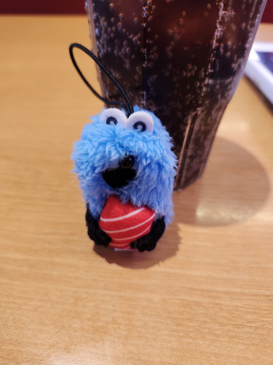 なんかこのスンスン顔のパーツずれてないか…？これはちょっと悲しい