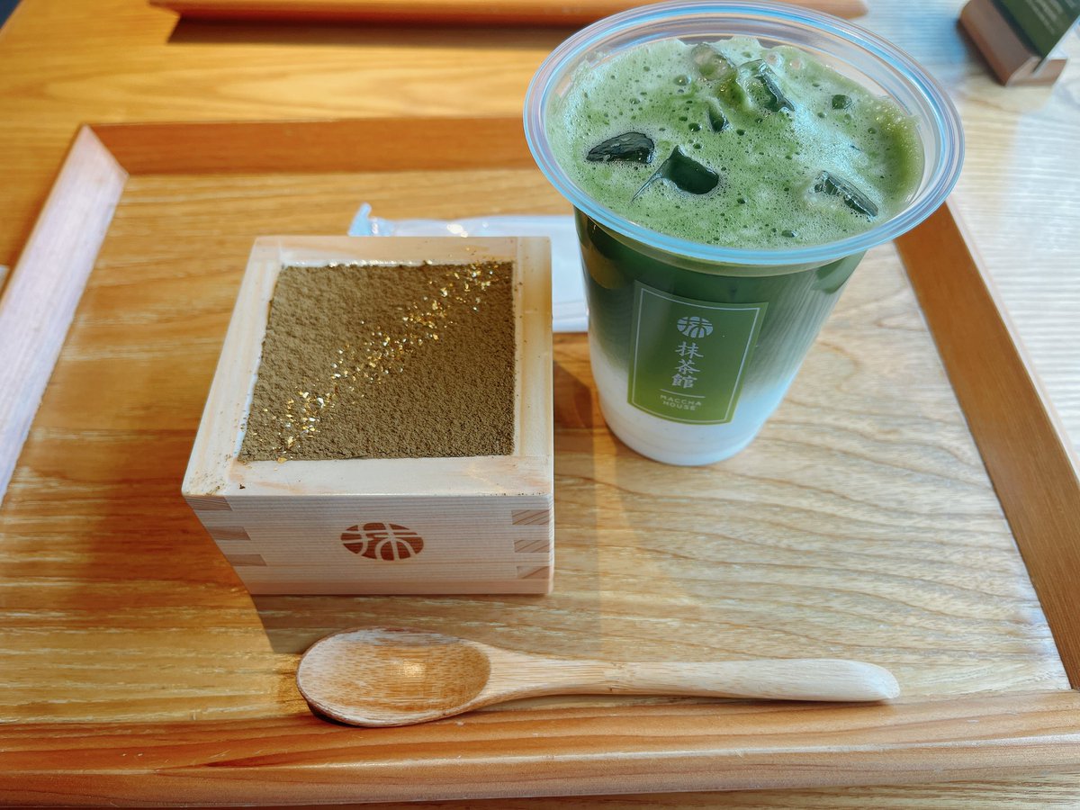Lxus_Mojito's tweet photo. 石川県観光！
市場で牡蠣！茶屋街でほうじ茶ティラミス！！！
最高！！！ https://t.co/AhfE1dNfwz