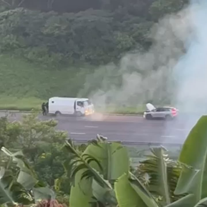 BREAKING NEWS | A daring cash heist on the N2 near the NPC factory has temporarily shut down the route. 

According to <a href="/AlsParamedics/">AlsParamedics</a>, two security guards have been shot. 

One is in a critical condition and will be airlifted shortly. 

Witnesses reported multiple gunshots and