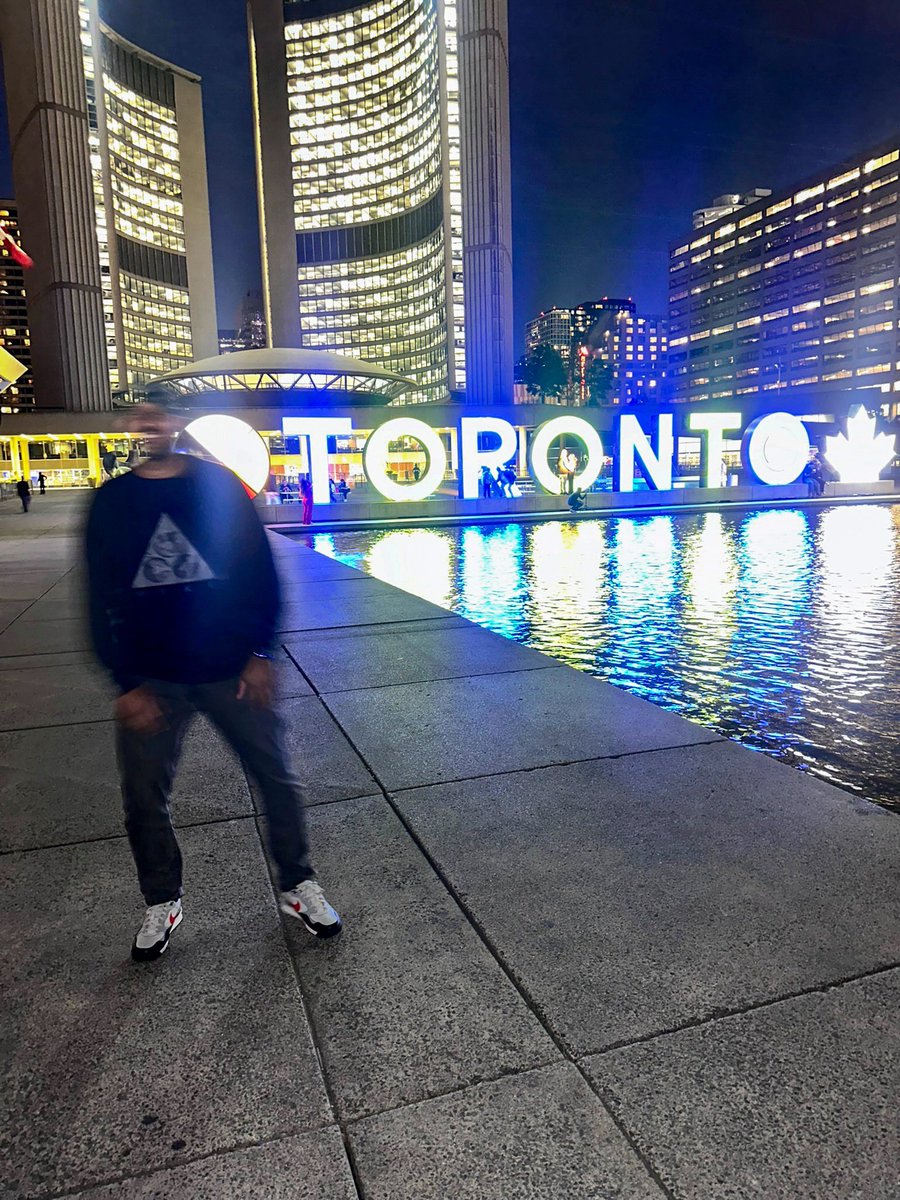 KicksOutOfLife's tweet photo. Toronto 🇨🇦 is easily a top 5 city I’ve traveled to.

For a city this stylish &amp; urban, ACG just makes sense.

ACG Crewneck for warmth, Air Wildwood for style. 1989 trail runner vibes, now street-ready. From Chinatown to Graffiti Alley, comfy &amp; on point in “The Six.”

#TrailTuesday https://t.co/7otsTBbXr3