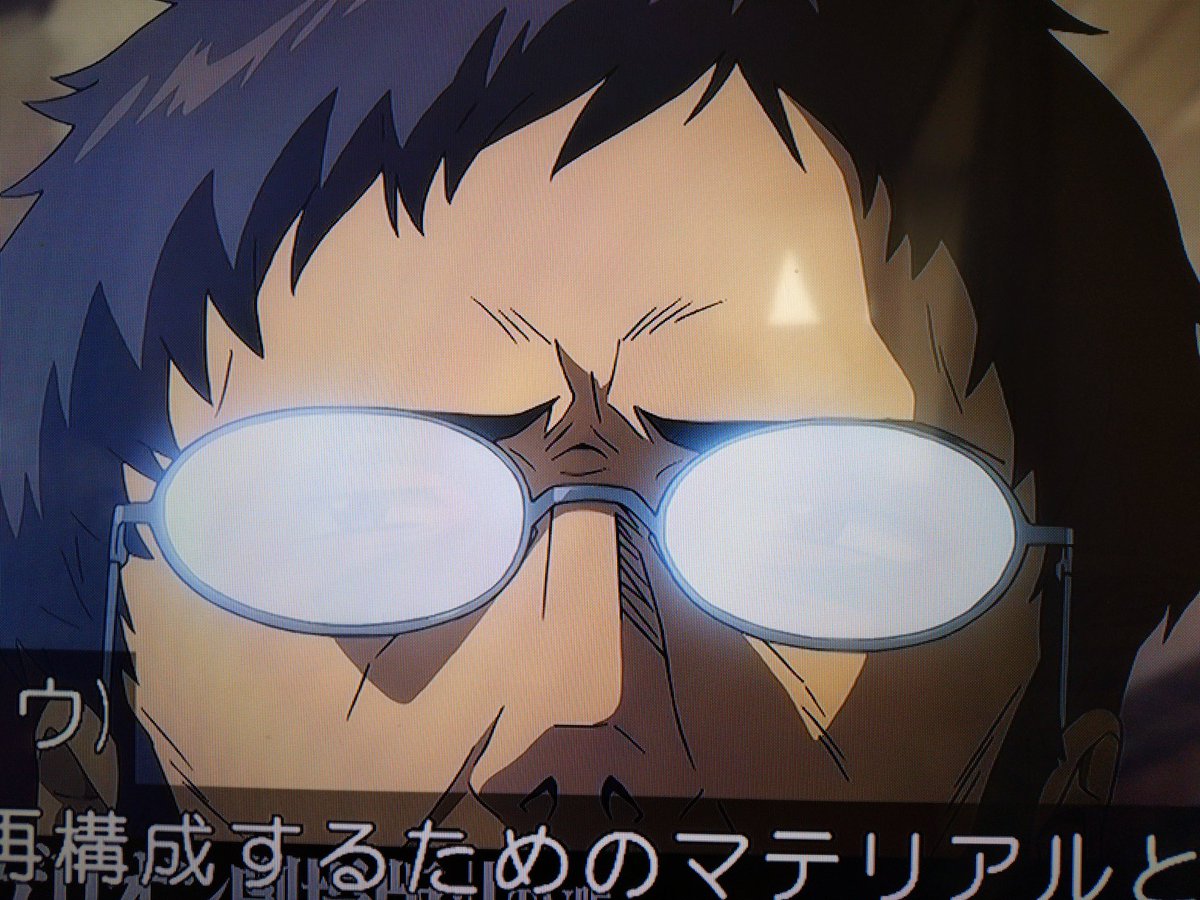 そうそう。何度目かのシンエヴァを観てて気付いたんだけど、「大人になったな、シンジ…」のゲンドウの眼鏡が反射して目が見えないのかと思ったけど、よく見たら目が見えててアニメでも原作でも見たことないような『父親』の表情をしてることに気付いた。#シンエヴァ
