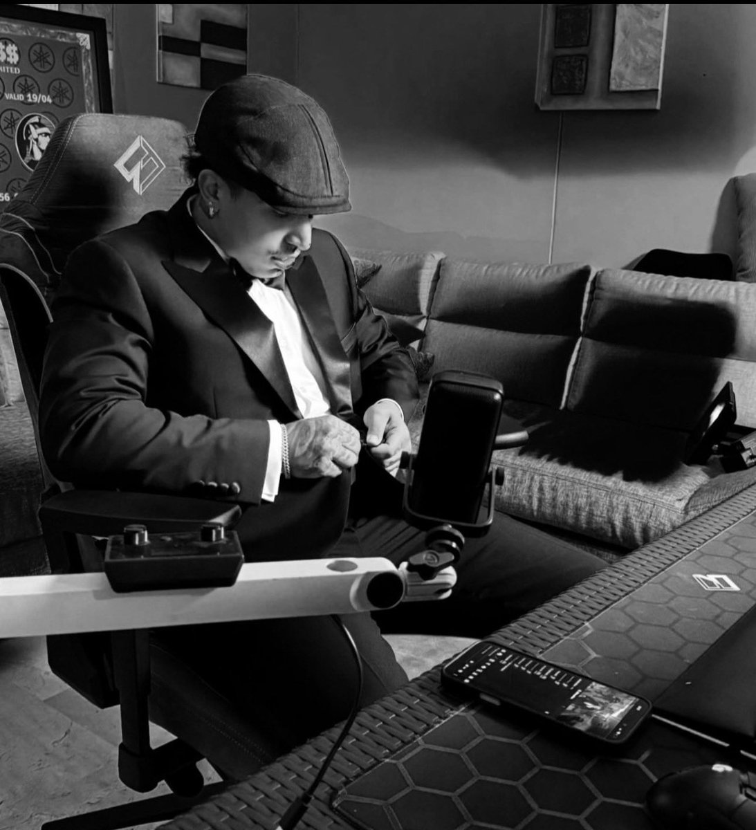 𝐄𝐝𝐠𝐚𝐫🇨🇴🇲🇽 tweet media