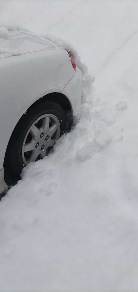 straret's tweet photo. @yamaboshishoyu お疲れ様です。
我が家も雪かき大変でした💦 https://t.co/FVg2hotrRc
