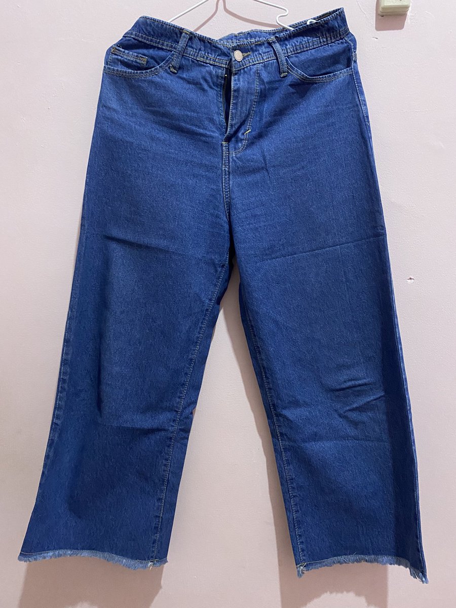 prelovedby_cc tweet media