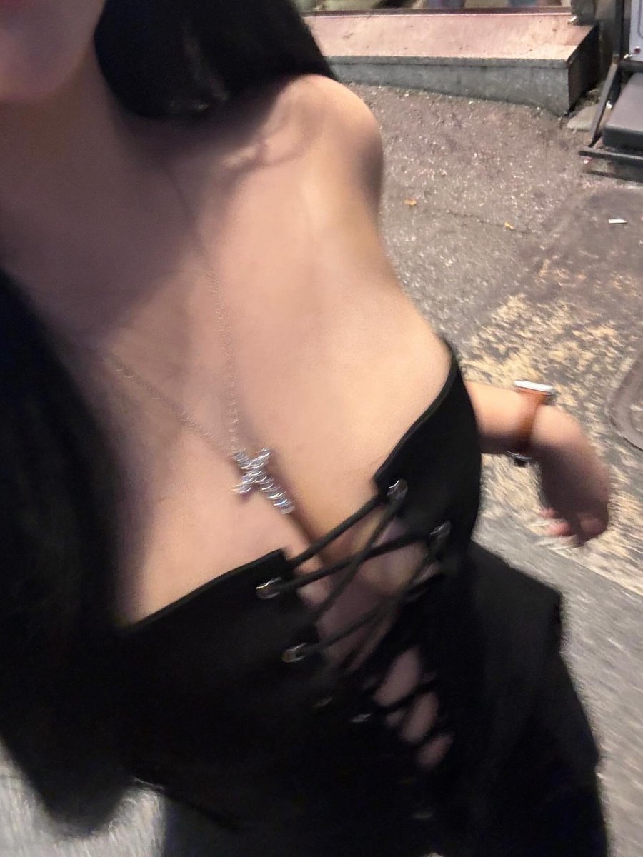 rmfm190's tweet photo. 자지중독인 입싸원하는 ㄱㄹ년 ㅋㅋ https://t.co/j5ptH2r92X