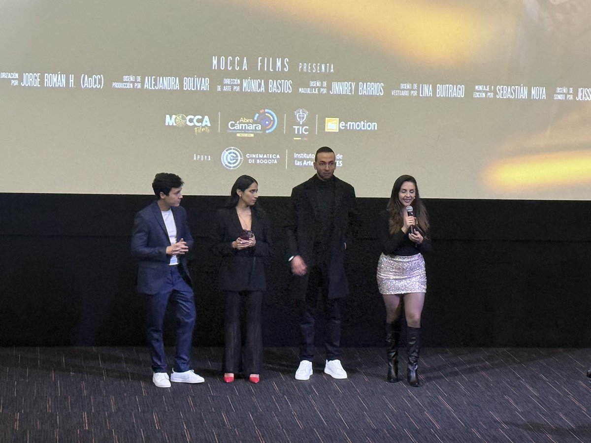 Yesenia valencia tweet media