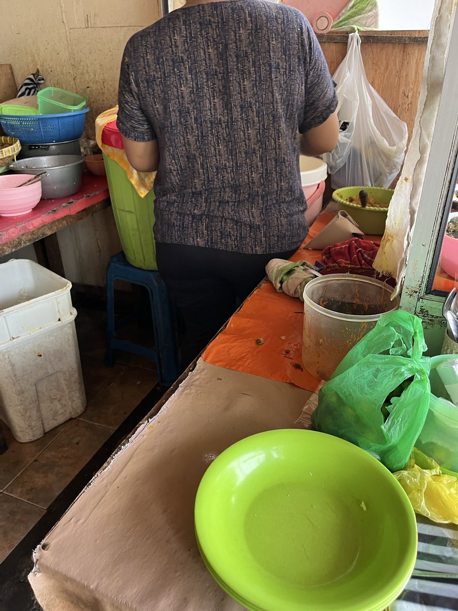 BIURAJA_'s tweet photo. Jaen dagang nasi area batubulan https://t.co/EY2piuvisk