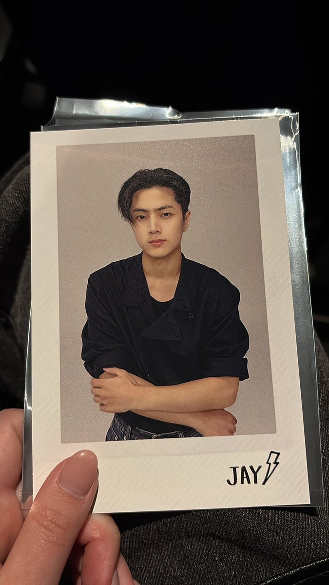 しふぉん tweet media