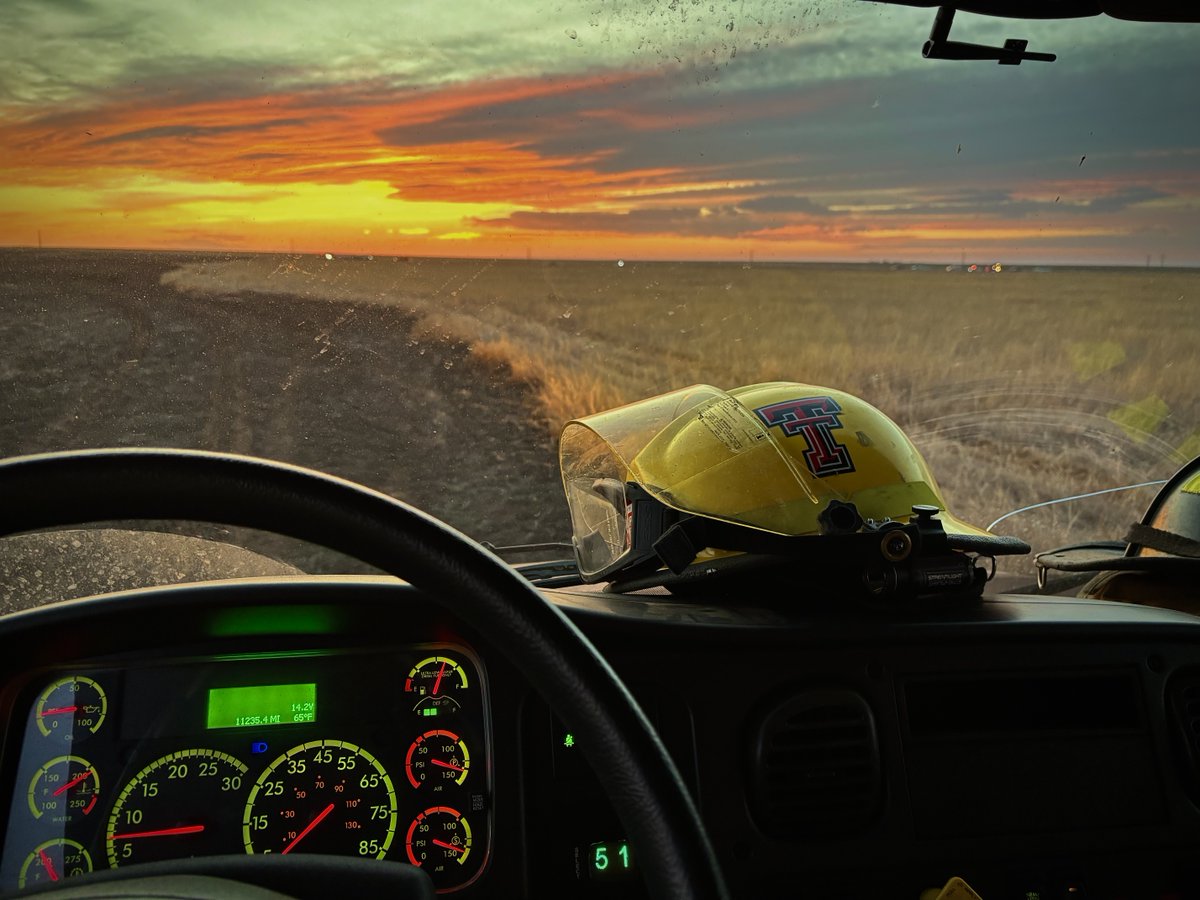 nscottdowning's tweet image. #HappyFire