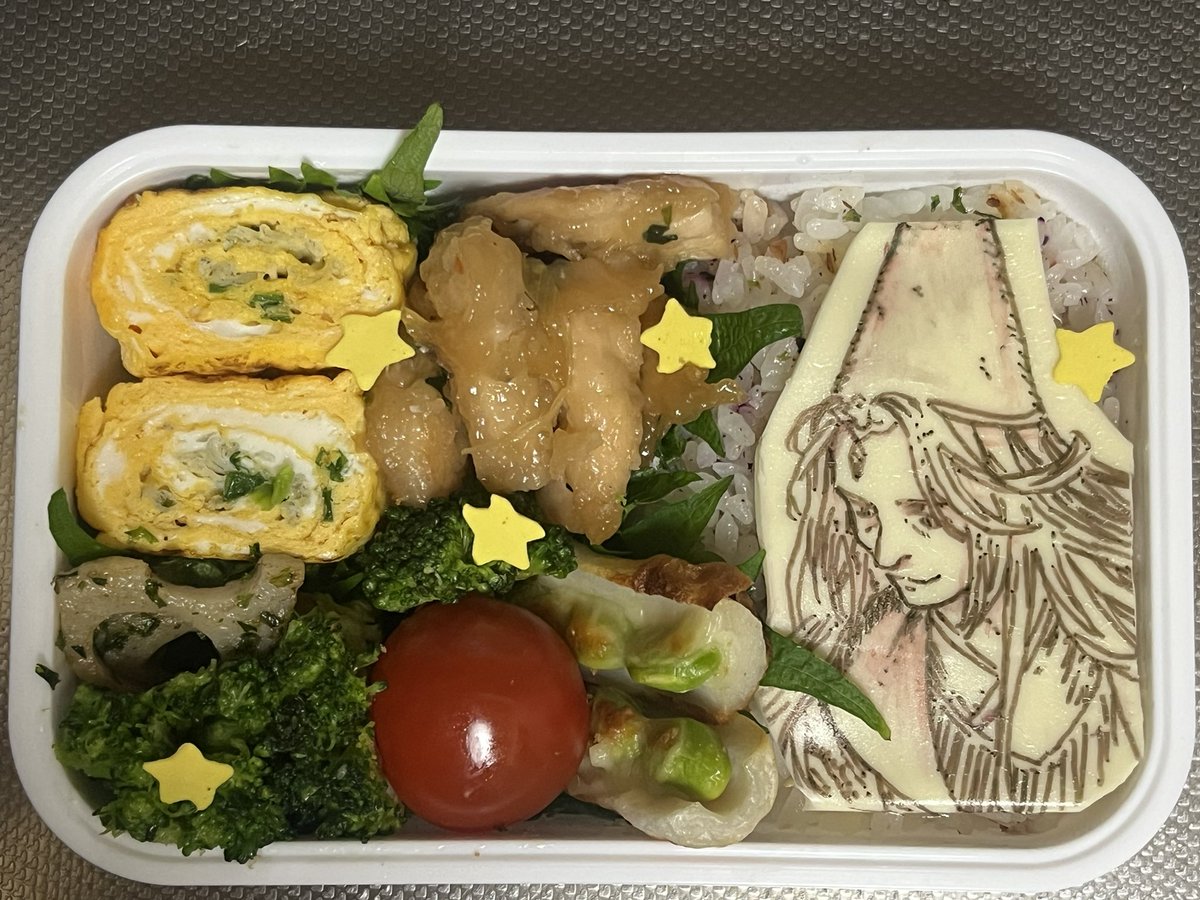 40Kurumi's tweet photo. 1月30日の娘のお弁当

ベルダルート様のお誕生日でした。

先生の先生は、お幾つなんでしょう？
キーフリーくんとココちゃんの声優さんが発表されました���、私的にはオルくんがどなたになるのかワクワクしています

 #キャラ弁  #とんがり帽子のアトリエ  #ベルダルート https://t.co/uoT1mMUf4e