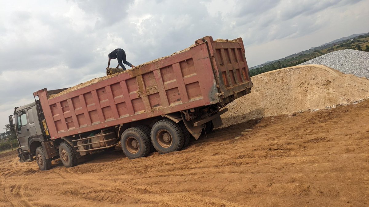 seabconsultsltd's tweet photo. Wednesday “On-Site”

​On-site where lines move from blueprints to the build. A precision foundation is what ensures the effortless lines of Kampala’s newest architecture.

​#SiteVisit #ArchitectureUganda #BuildingKampala #SEABConsults #BehindTheDesign https://t.co/sEC6UHJb80