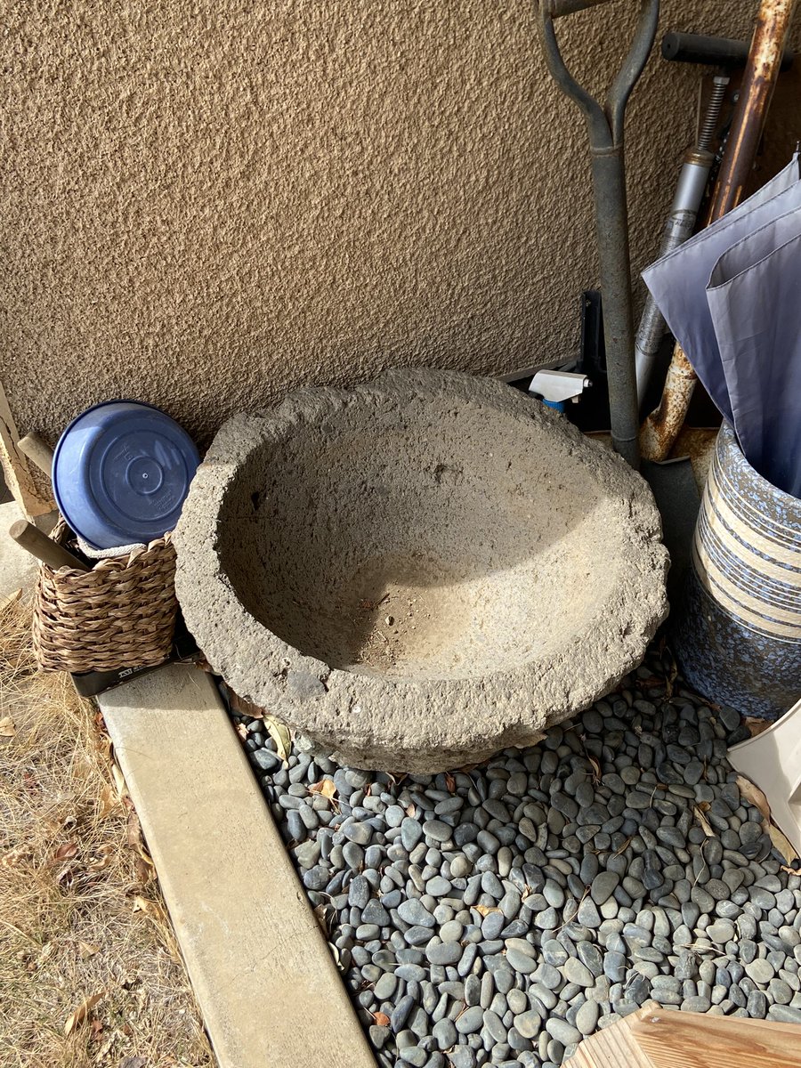 なお昭和の戦後しばらくまで使われていた石臼などはオブジェ？にw